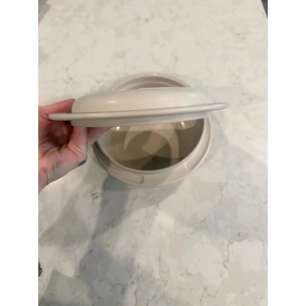 Vintage Tupperware Ultra 21 Almond Beige 500mL Round Casserole Dish Lid 1748-12